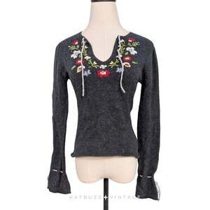 Y2K No Boundaries Sweater S Gray Multi Floral Embroider Alpine Bell Boho Vintage